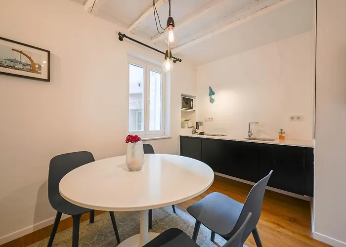 Charming Grisia 7 Apartman