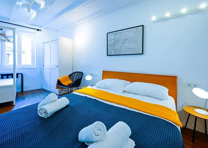 Charming Grisia 7 Lejlighed